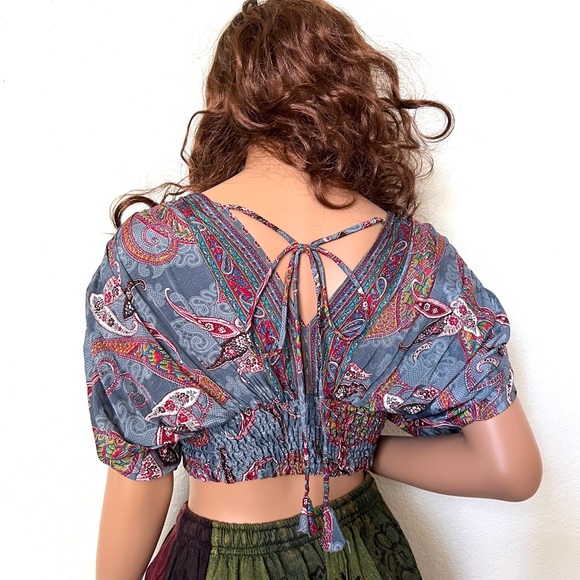 Vintage Inspired Paisley Print Smocked Crop Top - Picture 4 of 8